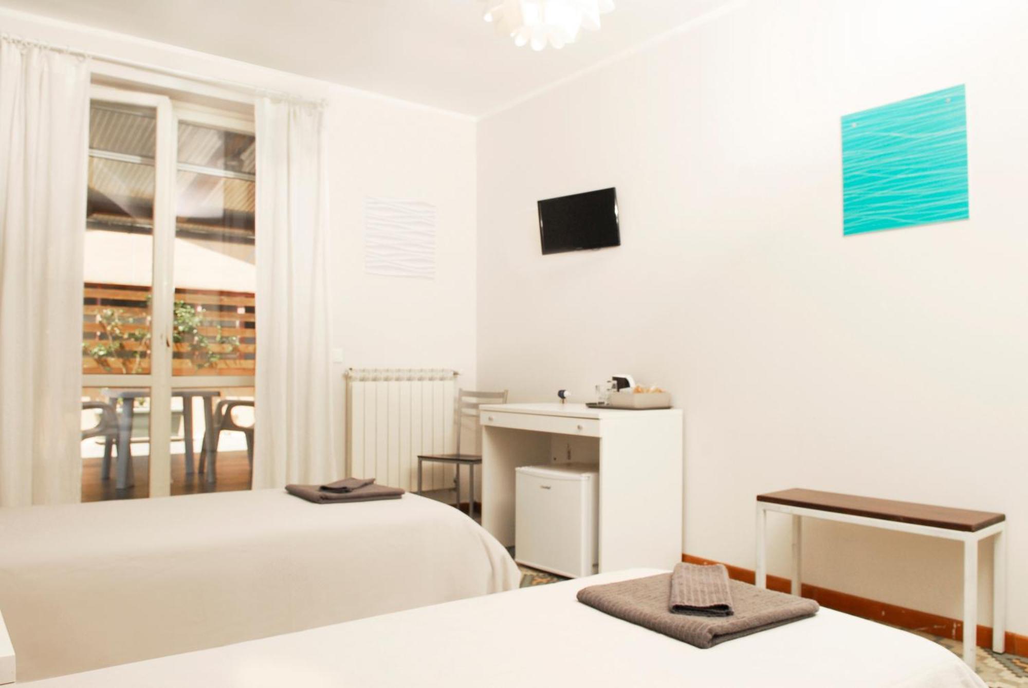 Vara Motel Self Check In Ceparana Eksteriør bilde