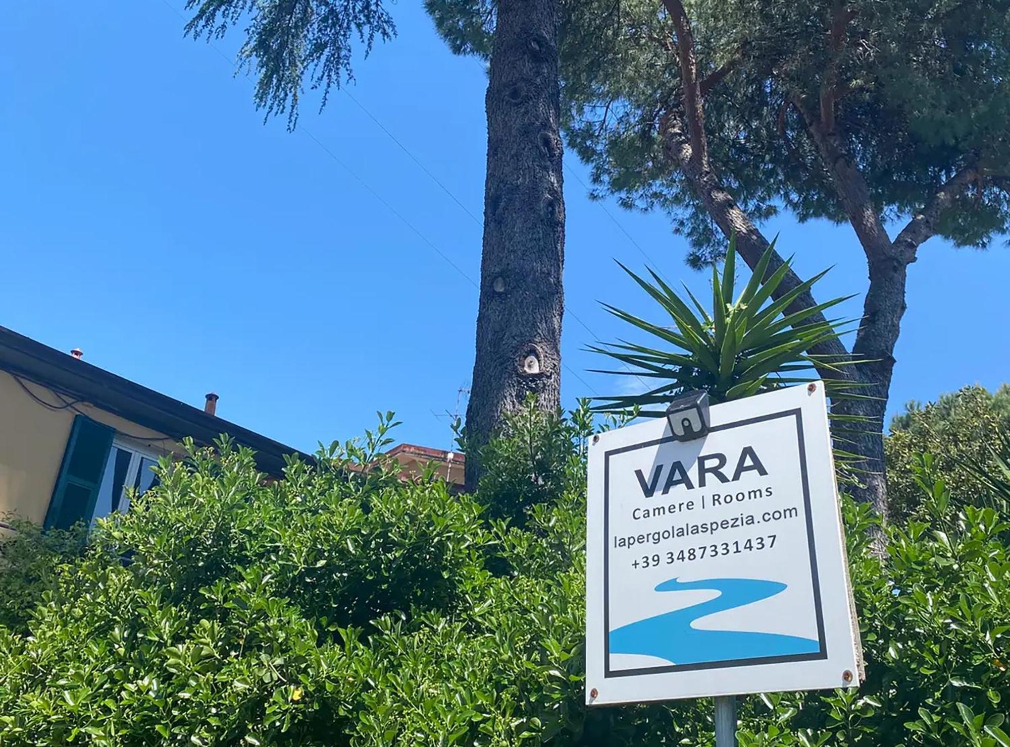 Vara Motel Self Check In Ceparana Eksteriør bilde
